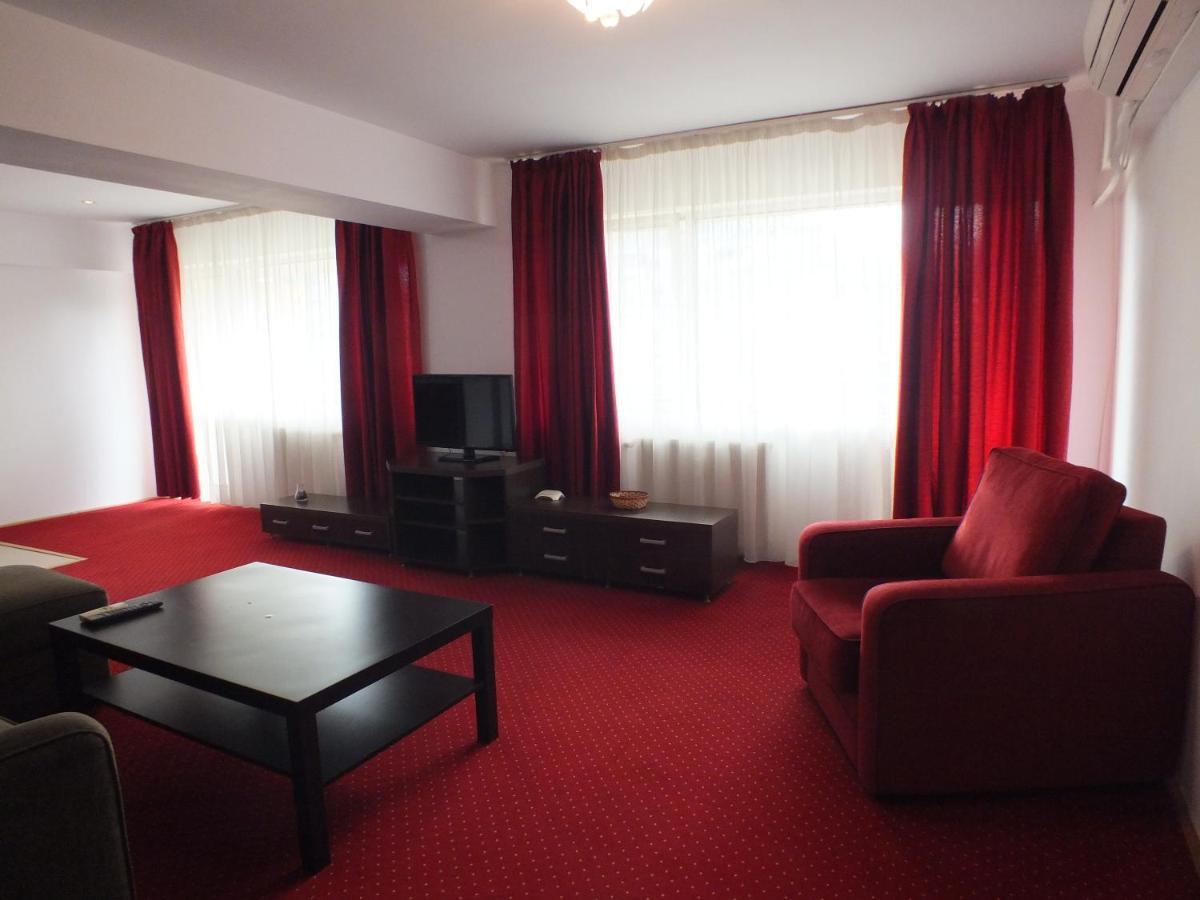 Alba Iulia Square - Apartments And Studios Bukurešť Exteriér fotografie