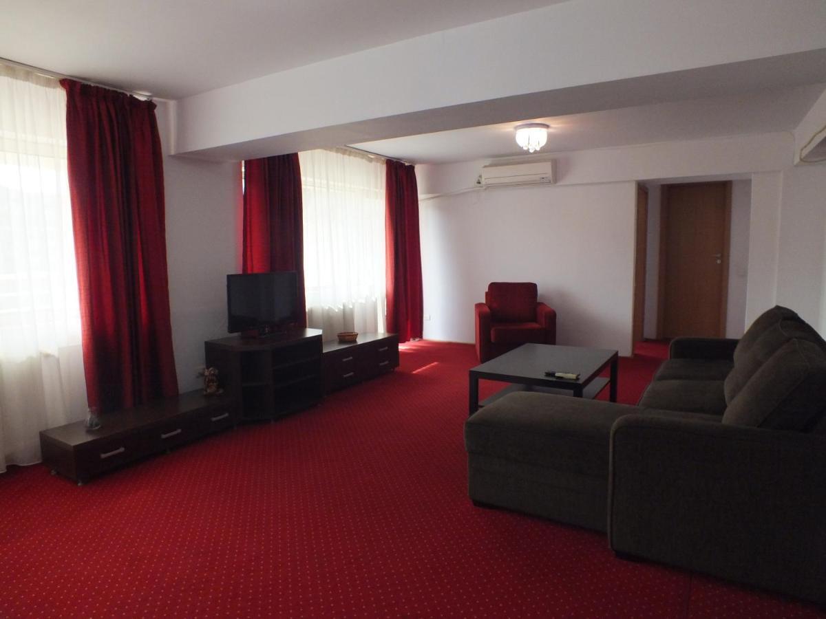 Alba Iulia Square - Apartments And Studios Bukurešť Exteriér fotografie